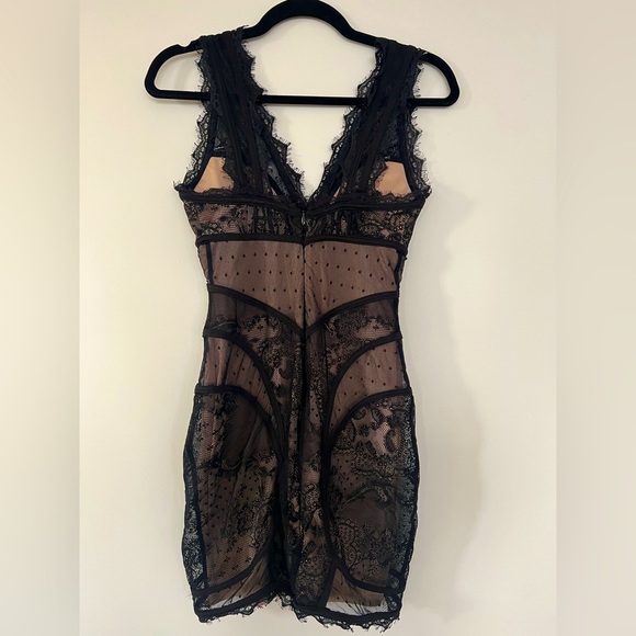 BEBE VINTAGE MINI DRESS - Picture 2 of 3